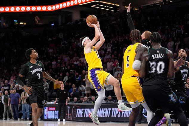 里夫斯壓哨拋投絕殺森林狼！湖人殘陣靠他再續(xù)命，28+16巨星無(wú)疑