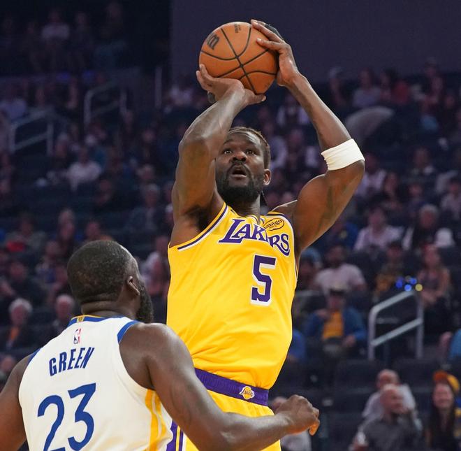 費(fèi)舍爾：艾頓跑動(dòng)積極有活力，他已習(xí)慣在無(wú)球狀態(tài)下高效輸出