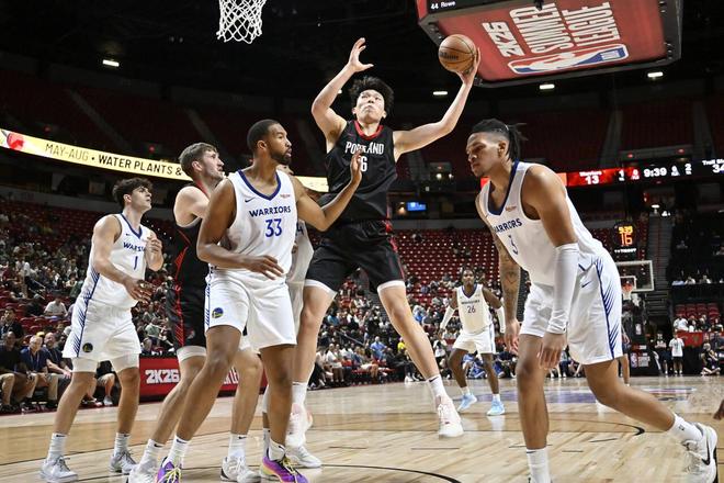牌面太足了！3大官媒转发杨瀚森NBA首秀，赛后开拓者教练竟这样说