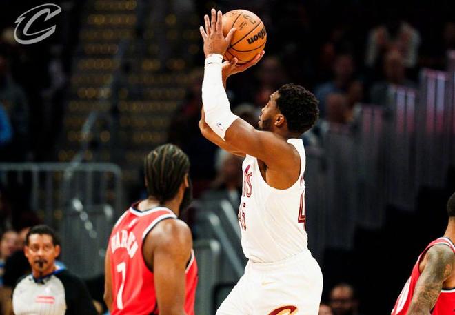 小卡復(fù)出哈登8中0，祖巴茨暴走難救主，米切爾37+8+6率隊擊沉快船