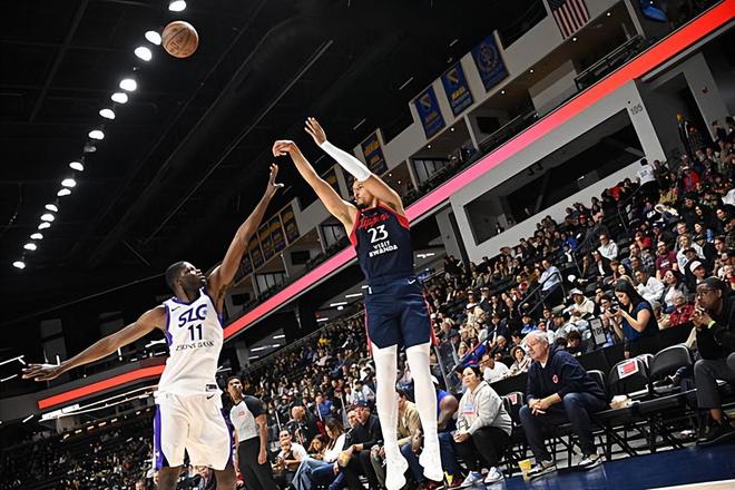 進步幅度驚人！快船棄將本賽季至今在發展聯盟的表現頗具統治力？