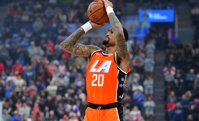 快船做出交易决定！将1人摆上货架，仅打17场球，罪魁祸首不是他