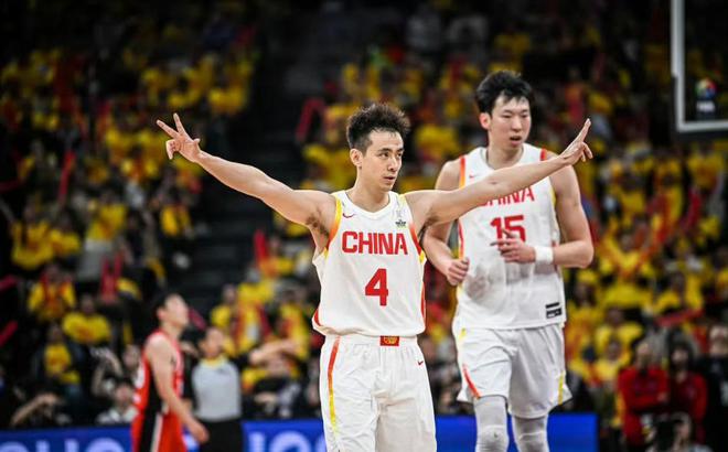 堪比國(guó)家隊(duì)！四川驚艷豪賭：600萬(wàn)周琦+廣廈3劍客，3隊(duì)搶最后1席