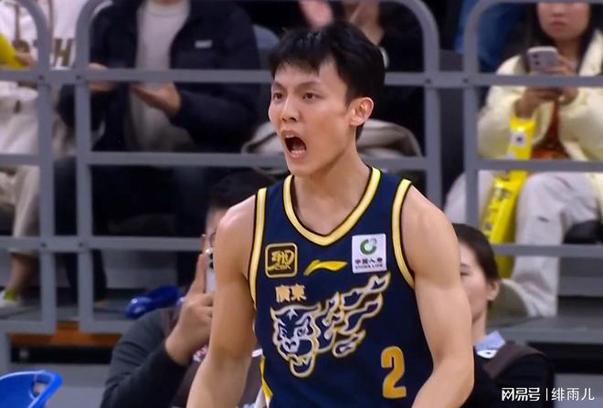 10分5板7助3斷！男籃強(qiáng)力鋒線將馳援杜鋒，已被廣東隊(duì)重金簽下！