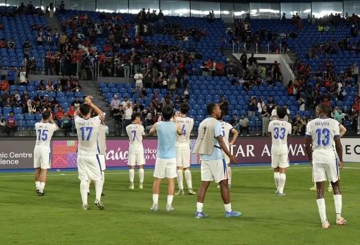 记者：申花队已于昨晚返回上海，迎来5天假期进行休整