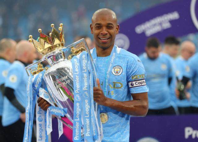 23年30冠！40岁前曼城队长宣布退役 21年欧冠决赛失利成最大遗憾