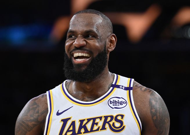 NBA傷情更新：詹姆斯首秀倒計時，文班小腿拉傷，快船一喜一悲