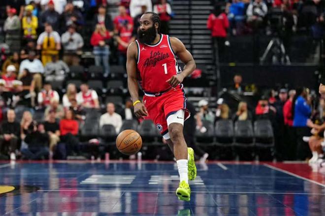 14分大逆轉，快船末節崩盤！哈登空砍28+6+5沮喪離場，盧該下課了