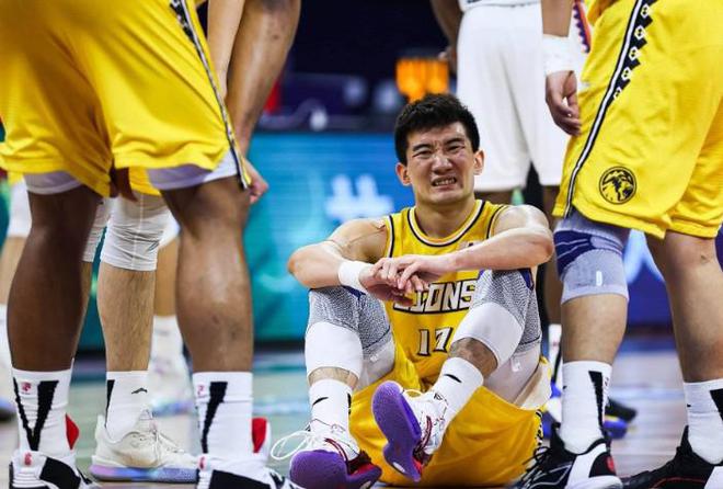 里程碑!孙铭徽CBA生涯抢断超越刘铮上升历史第12位