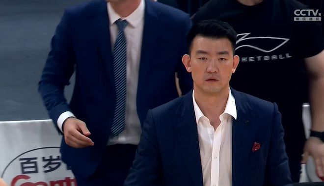 漂亮!广厦扳平大比分,孙铭徽独砍28+9,胡金秋21+,周琦空砍2双