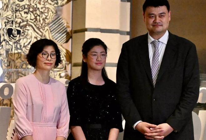 官宣退出,叶莉发声,做出选择,8年坚持,去向曝光,姚明支持