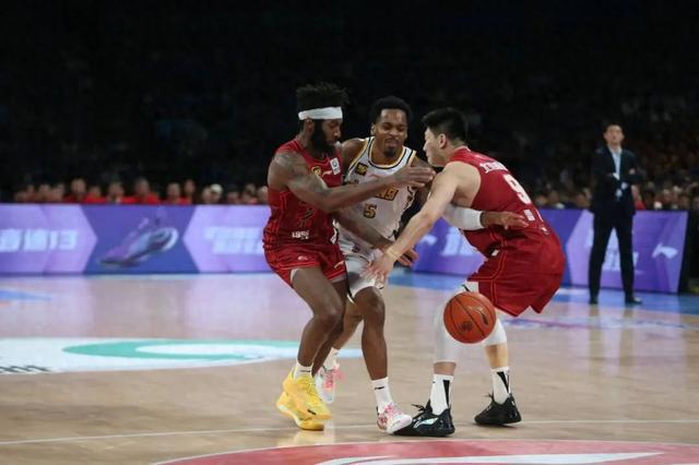 CBA|广厦106-73大胜北京,大比分3-1夺冠军点,林秉圣22分5断,周琦4分