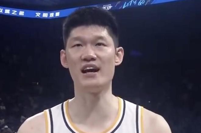 胡金秋:这一路走来非常的不容易,在广厦大家庭里我非常幸福