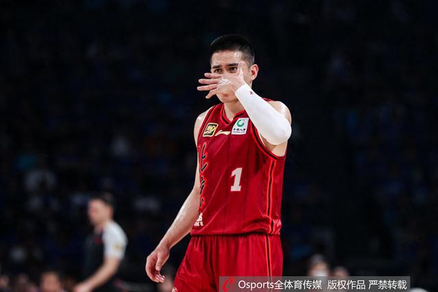 失去准星!陈盈骏总决赛场均14.2分 命中率31.2%&三分命中率26.4%