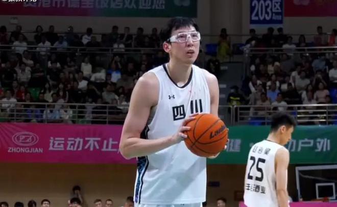 媒体人:四川队夺冠周琦才能拿600万,税后扣除佣金只有310万