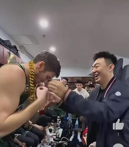 3核心流失+总经理跑路!网红队被迫公开招募球员,下季只能摆烂?