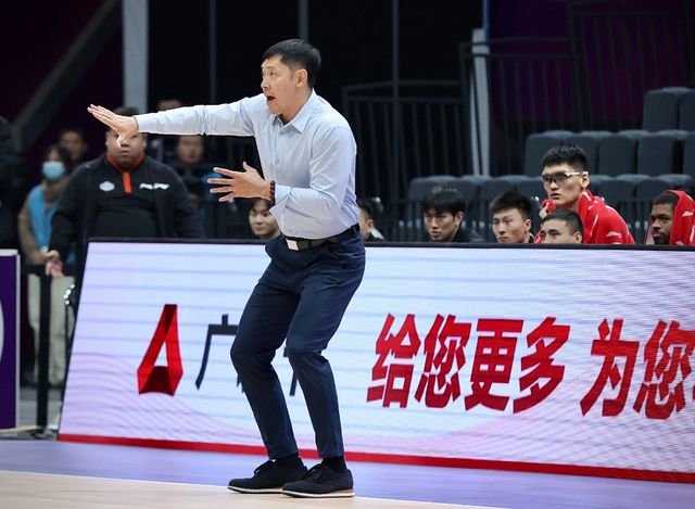CBA最新消息！北控官宣换帅，广东宏远或被重罚，崔晋铭续约