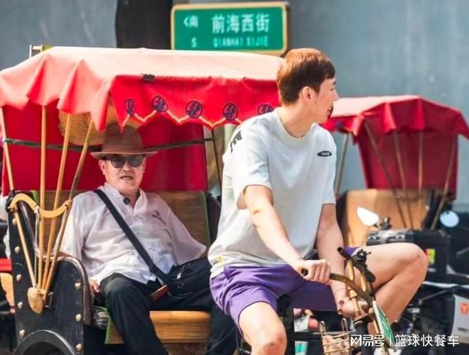 男篮第一中锋蹬三轮拉客？2米17周琦干起副业 网友：为退役谋出路