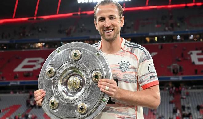 踢球者：凱恩當(dāng)選踢球者年度人物，他已被視為德甲的重要代表