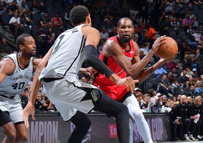 天賦對決文班技高一籌，杜蘭特一缺點無限放大，探花攻防難兩全