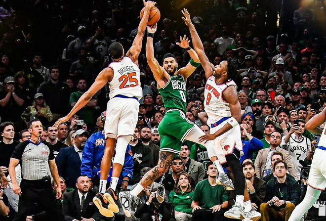 NBA季后赛局势！东部两大热门倒下，雷霆打破魔咒，库里伤情更新
