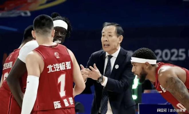 CBA总决赛大反转，北京队输球又输人，争议行为引发众怒