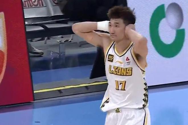 广厦33分狂胜北京3-1夺赛点 林秉圣22+5断周琦4分