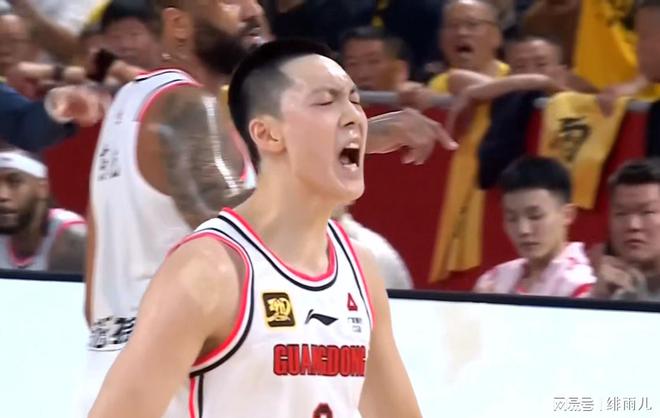 完爆杨瀚森+碾压胡金秋！广东“暴力中锋”终于崛起，总决赛稳了