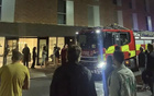 米爾沃爾賽前住的酒店凌晨報火警，隊員睡眼惺忪跑到街上