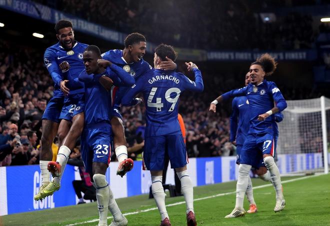 1:1！亿元先生直红被驱逐，切尔西逼平阿森纳，枪手5分领跑英超