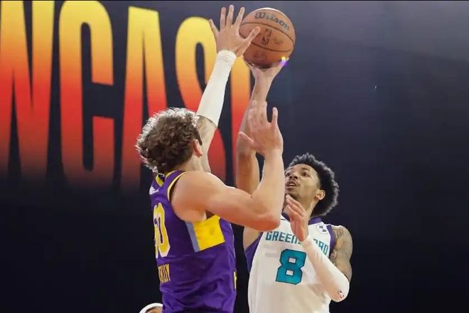 瘋狂！一夜8筆簽約達成，28+10射手加盟湖人，6搶斷神偷加盟勇士