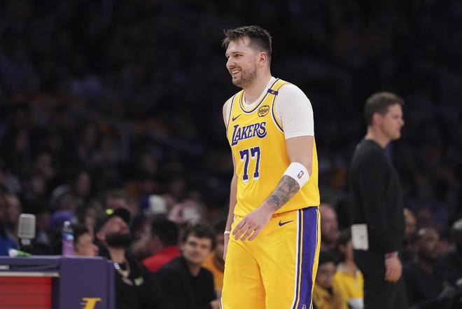 ESPN：湖人最重要的一块拼图已就位，有了东契奇便拥有未来的超级巨星
