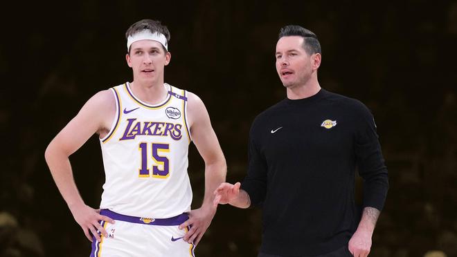 雷迪克：里夫斯是轻度拉伤&回归时间不确定，预计五连客中会复出