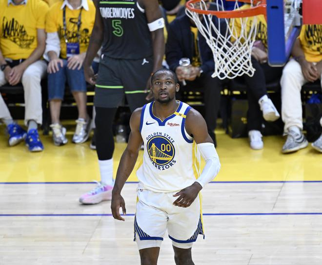 美媒模擬湖勇網3方交易：湖人得趙四+庫明加 勇士得DFS+克內克特