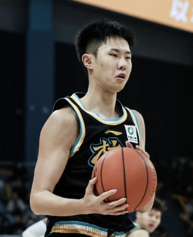 广厦2大王牌受伤+1人报销！北京周琦也伤！辽篮4连冠对手只剩山西