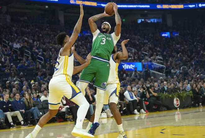 獨行俠官宣：濃眉哥腹股溝痙攣退賽 連續兩年聖誕大賽傷退