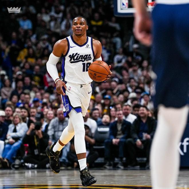 轉型大前鋒成功？威少17中10砍26分12板6助2斷，三分6中3