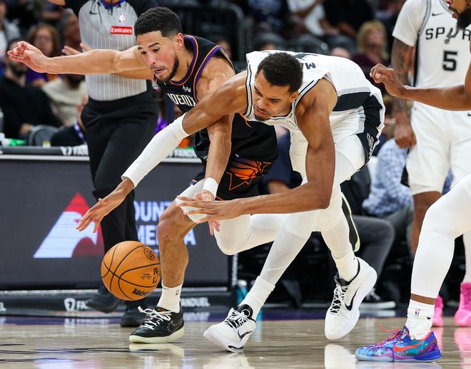 马刺首败！文班14中4吞最差一战 场均得分骤降MVP排名将迎暴跌