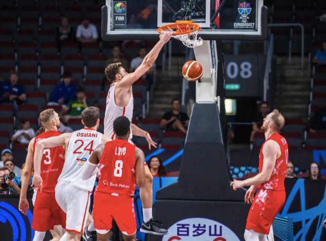 14分大勝晉級四強！全隊7人上雙，火箭新星轟19+12+10創紀錄