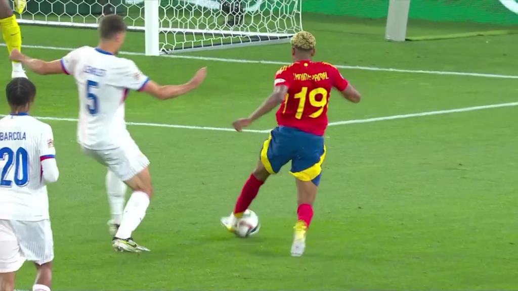西班牙5-1打花法國！亞馬爾小角度捅射得手梅開二度！