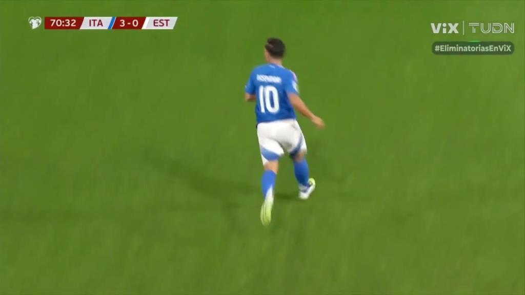 意大利3-0擴大比分！波利塔諾倒三角拉斯帕多里頭球沖頂破門！