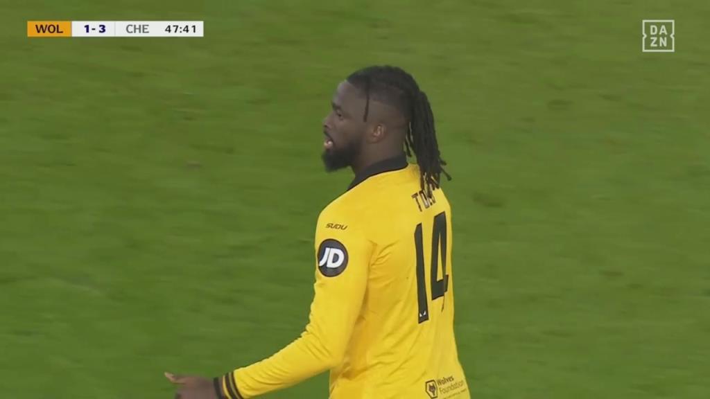 狼隊(duì)扳回一城！黃喜燦助攻阿洛科達(dá)爾破門！