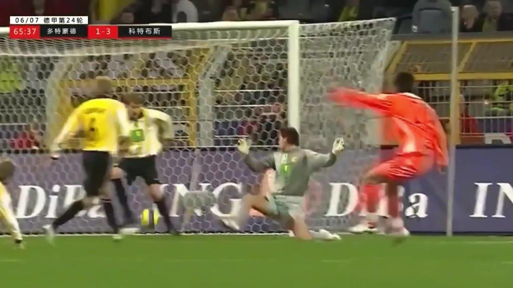 晃倒后卫逆足射门！07年德甲邵佳一攻破多特蒙德城门！