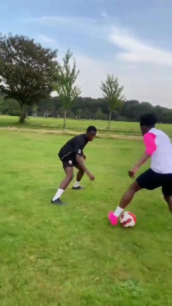 一針見血！網紅惡搞：過去的邊鋒vs現在的邊鋒！你想到了誰？