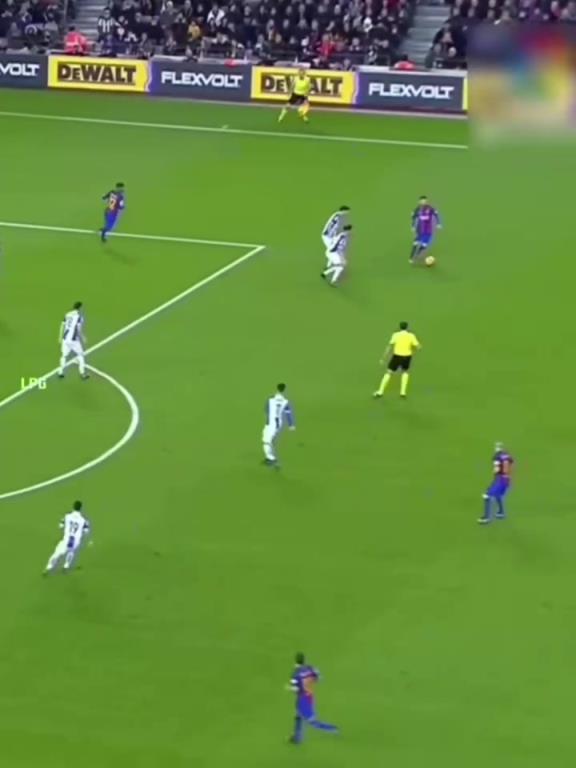 簡直是另一個維度的存在!梅西那些“犯罪式”連過數人! 簡直是另一個維度的存在!梅西那些“犯罪式”連過數人!