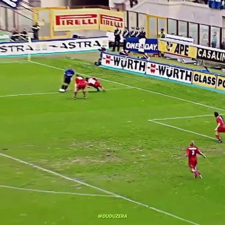 征服小世界杯！当年国米时期的大罗如何让亚平宁混凝土分崩离析