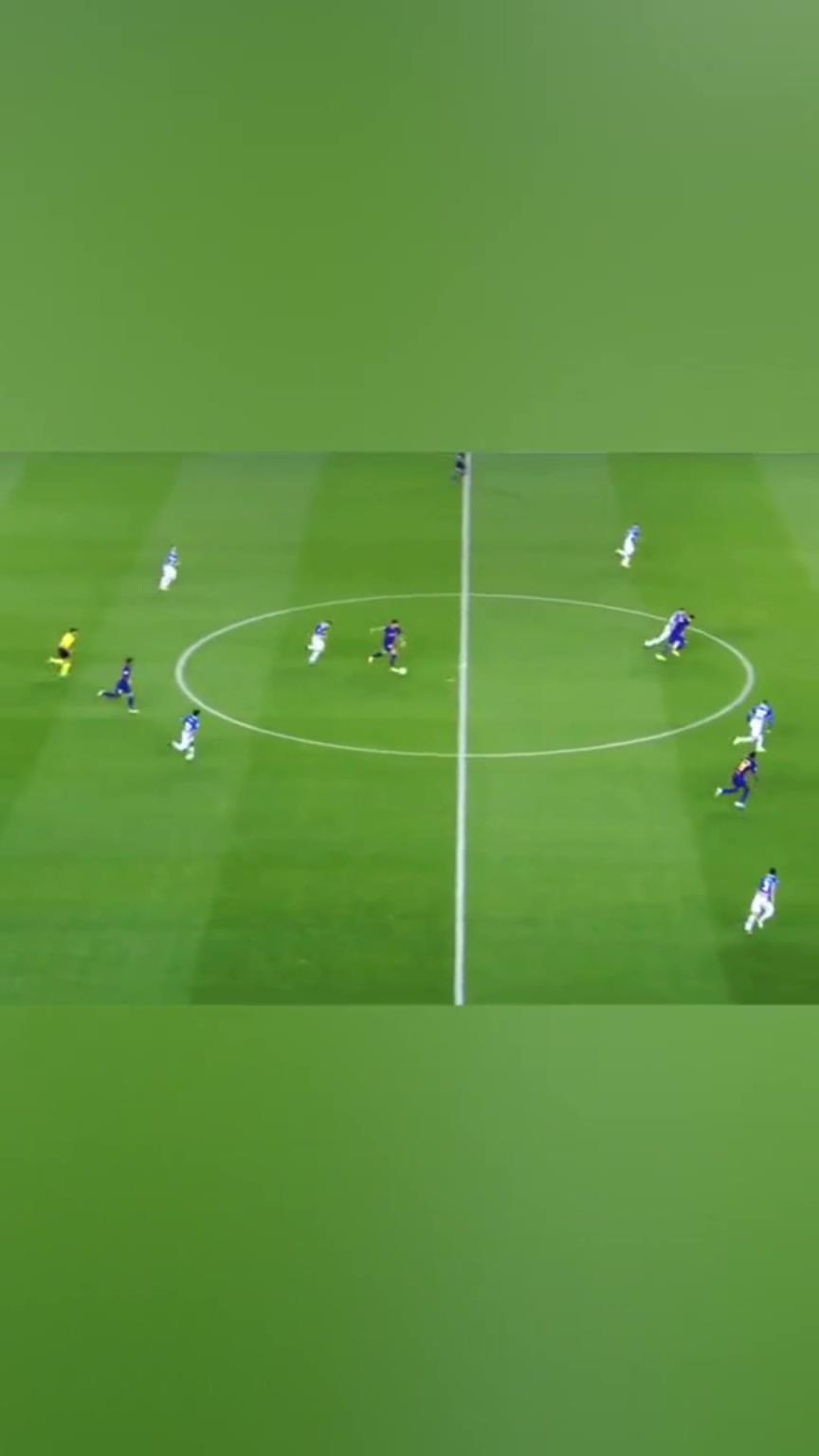 史上最絲般順滑的進球，數一數巴薩傳了幾次球？