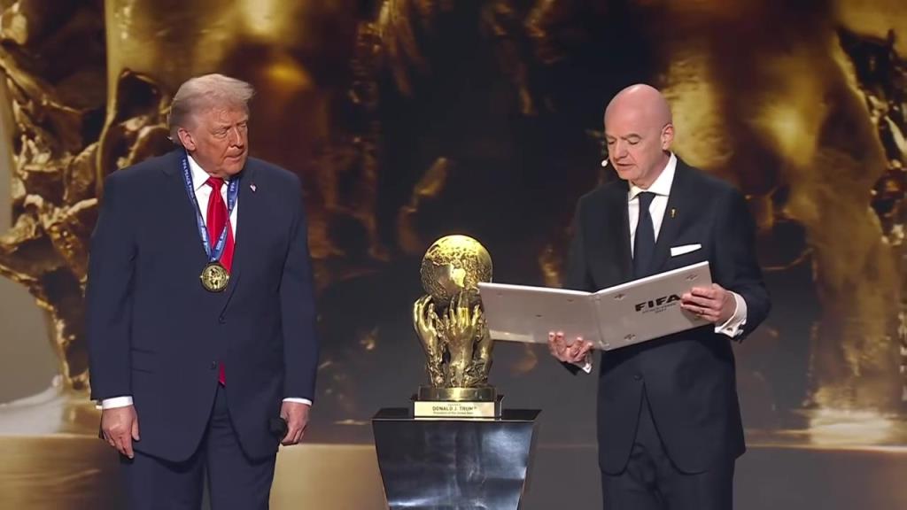 国际足联官方:特朗普获得首届国际足联和平奖! 国际足联官方:特朗普获得首届国际足联和平奖!