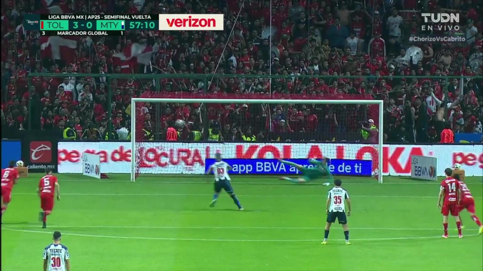 水爷稳啊!拉莫斯墨超点球破门 水爷稳啊!拉莫斯墨超点球破门