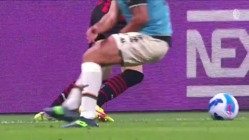 众星闪耀!AC米兰球员的标志性技术时刻!谁是你最爱的米兰球员? 众星闪耀!AC米兰球员的标志性技术时刻!谁是你最爱的米兰球员?